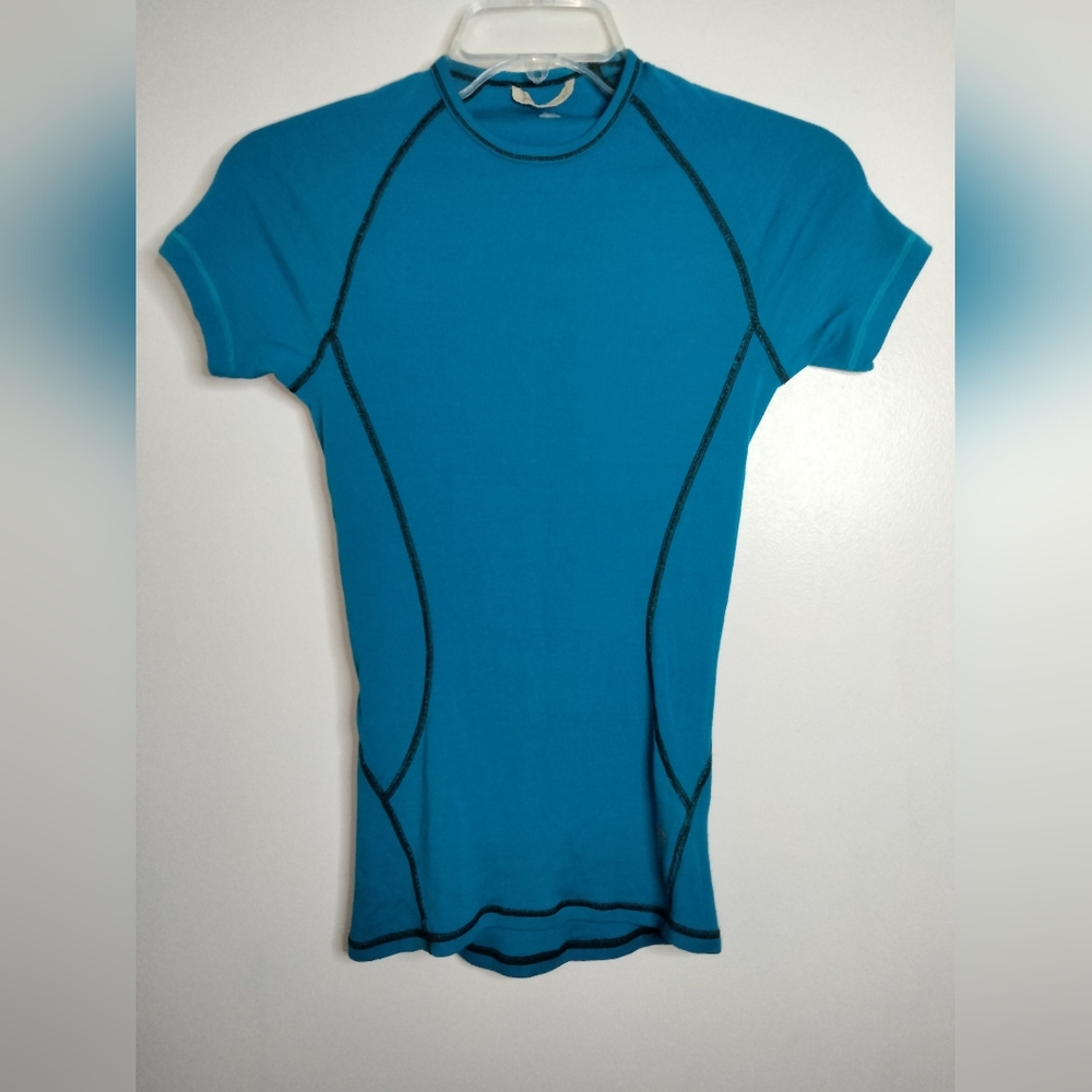 Smartwool (Size M) Blue & Dark Accent Stitching SS Stretch Knit Basic Layer Top